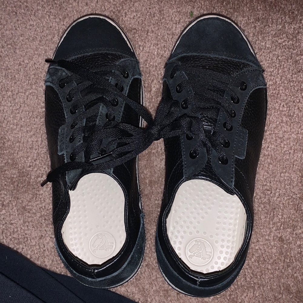 Great condition crocs shoes